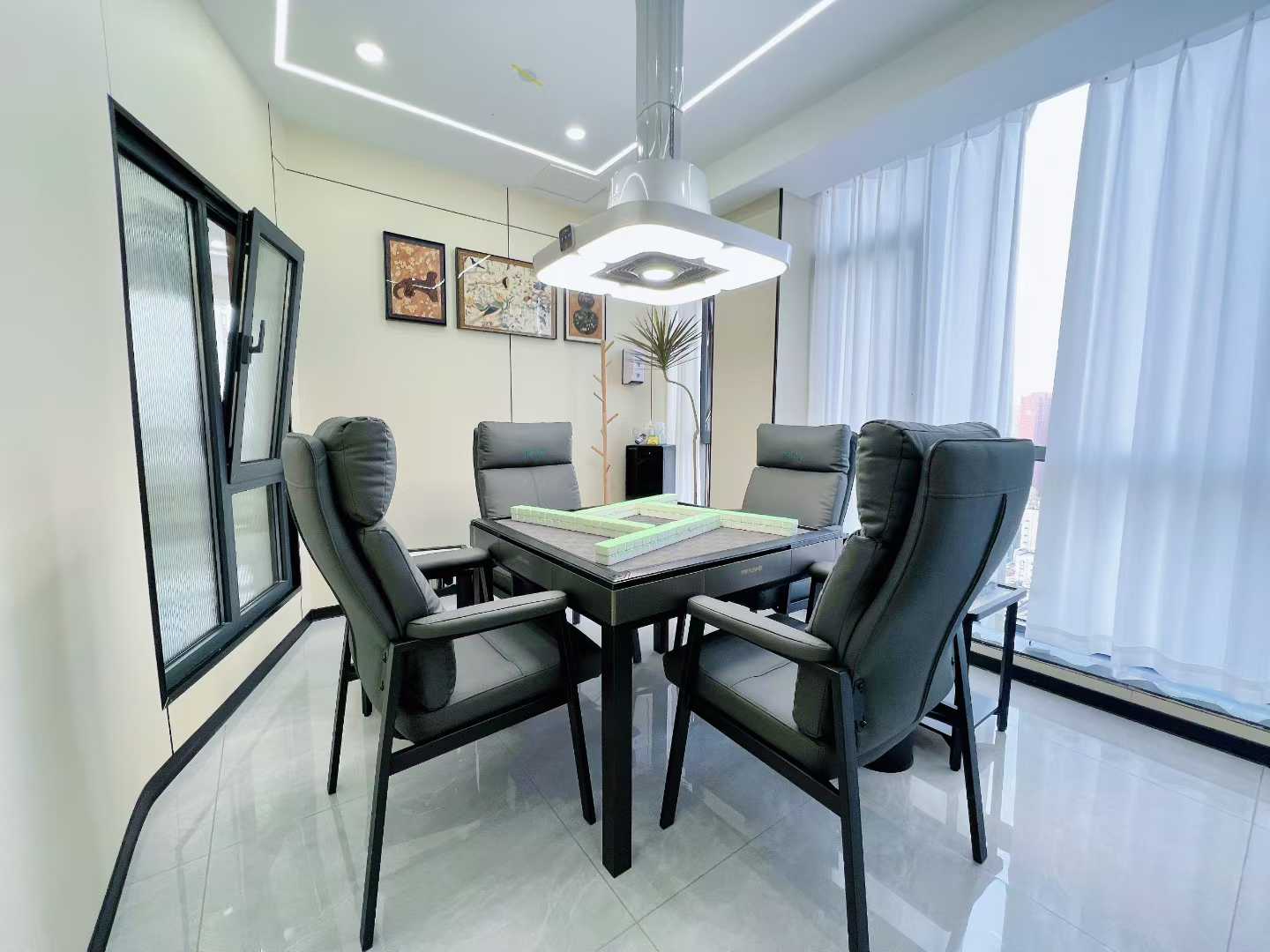 技术自研和运营体系:为什么帮我们的门店跑得比同行稳